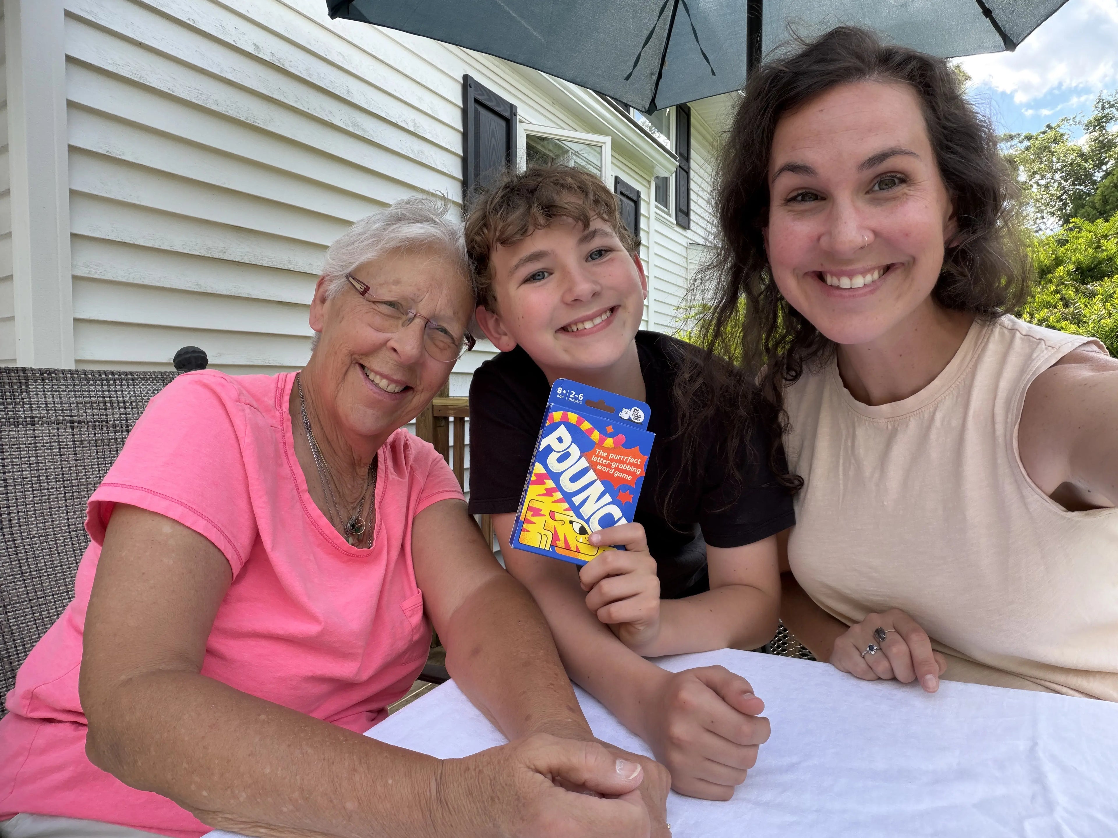 Pounce: the Purrrfect Letter-Grabbing Word Card Game by Big Potato Games - for Kids and Adults - Fast Paced Family Card Game - 2-6 Players Ages 8+